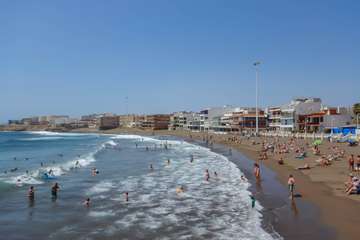 Oleaje en las playas de Telde/Antonio Rico.
